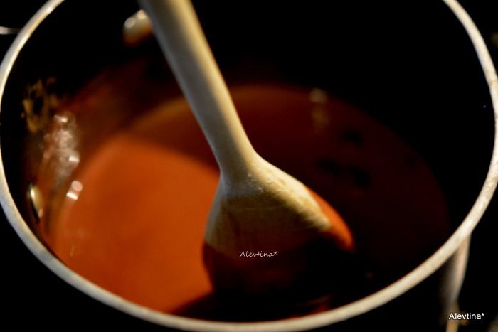 Маковый торт с вареной сгущенкой