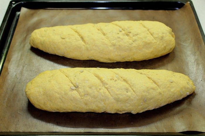 Пшенично-ржаной хлеб с тыквой