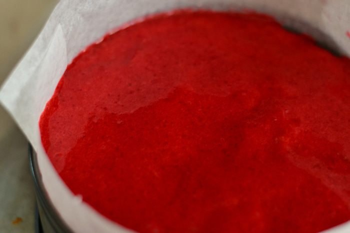 Медовый торт с малиновым мармеладом