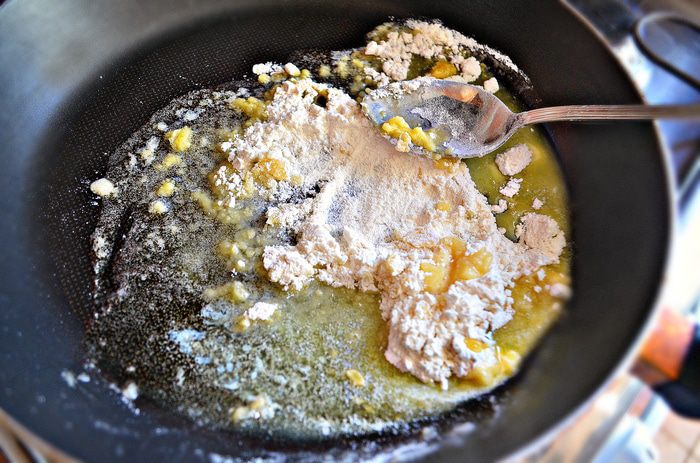 Суфле из цветной капусты с морковью и луком-пореем