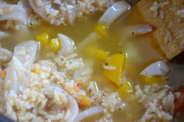 Паэлья с кальмарами