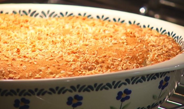 Бисквит с манго и кокосом 