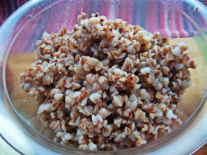 Курочка с гречкой и грибами