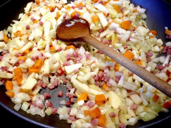 Рыбный суп по мотивам новоанглийского клэм-чаудера «Все - за одного»