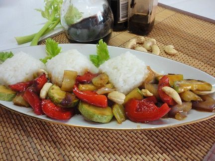 Рис с овощами в азиатском стиле 