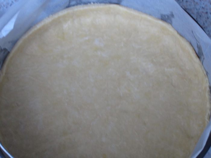 Киш с карамелизированным луком