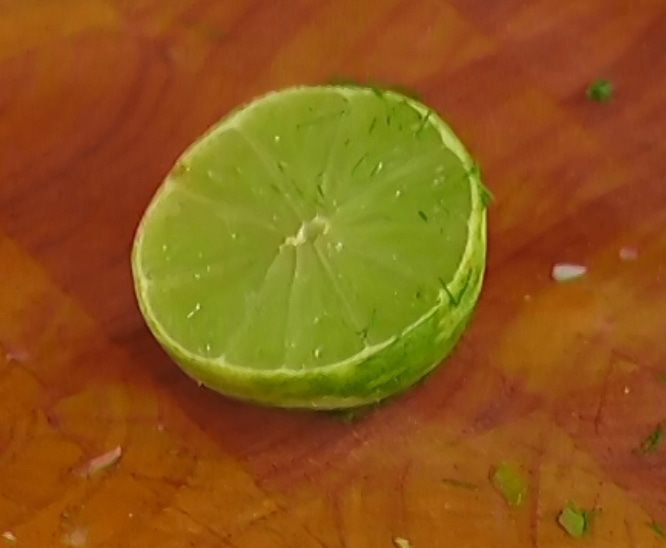 Салат из нута и пряной цветной капусты 