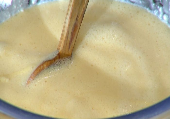 Творожник с белым шоколадом и малиной