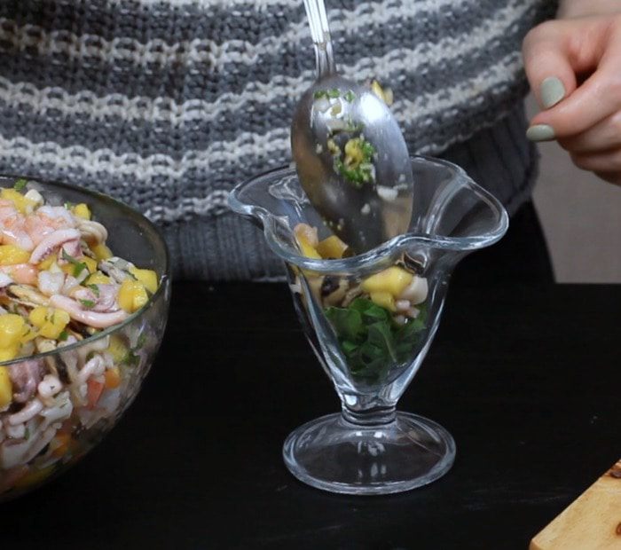 Севиче из морепродуктов с манго