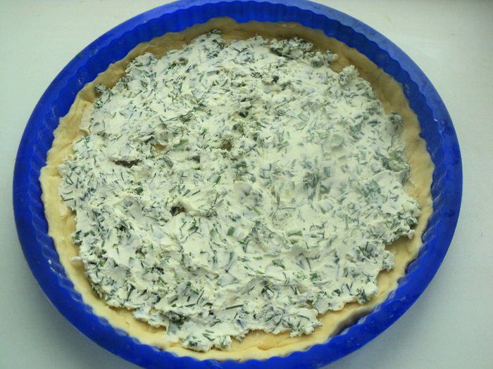 Пицца с семгой и сливочным сыром