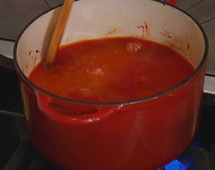 Свекольный суп с фрикадельками