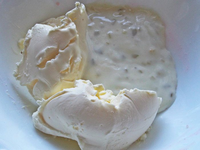 Сырно-овощной салат с рисом