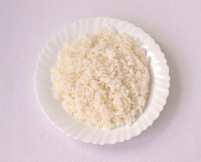 Пирожки с щавелем, яйцом и рисом