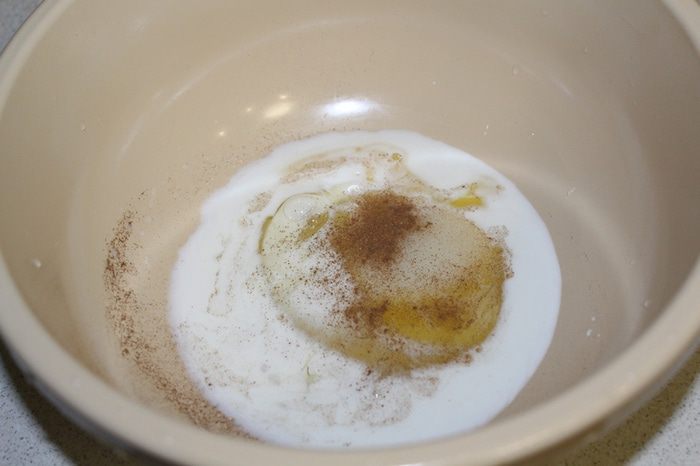 Гренки на завтрак с яблоками и корицей