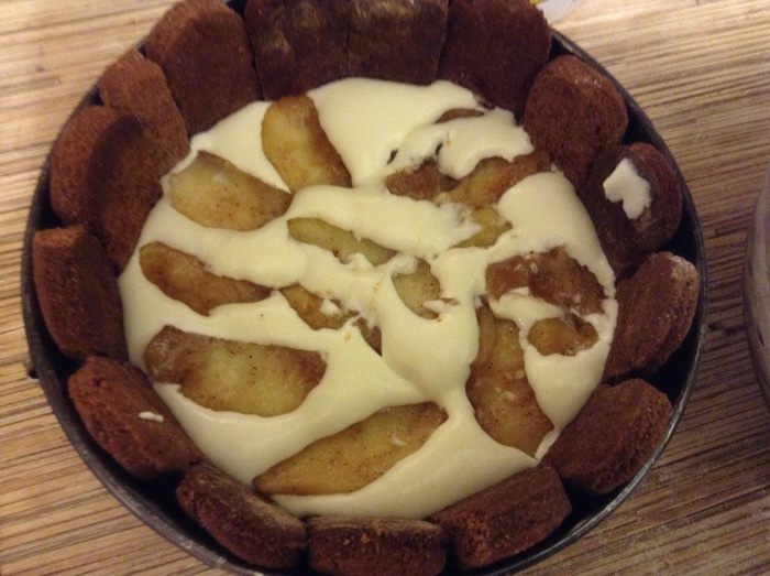Шарлотка из имбирных пряников