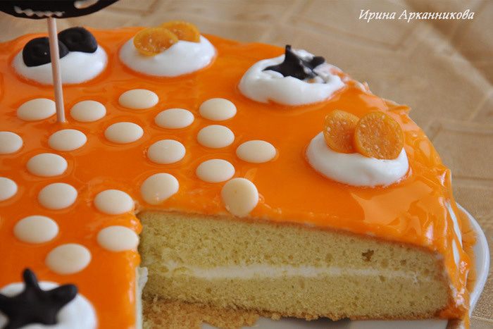 Нежный торт с цитрусовой глазурью
