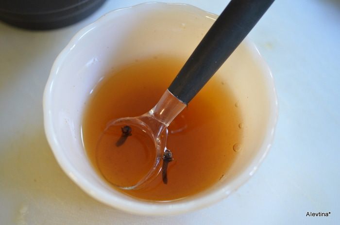 Медовые груши с корицей и гвоздикой