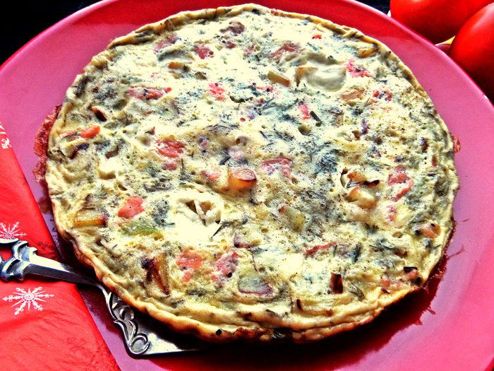 Испанский картофельный омлет с рыбкой