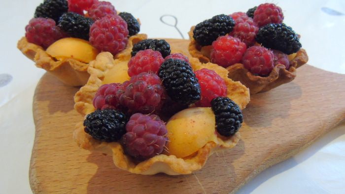 Корзинки с ягодами