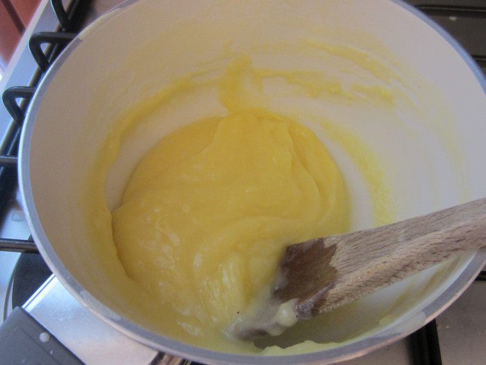 Корзинки с ананасами