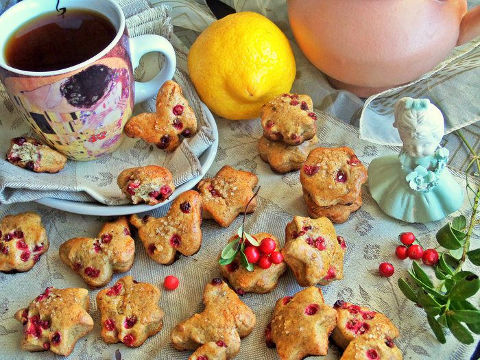 Пряники с брусникой на цельнозерновой муке