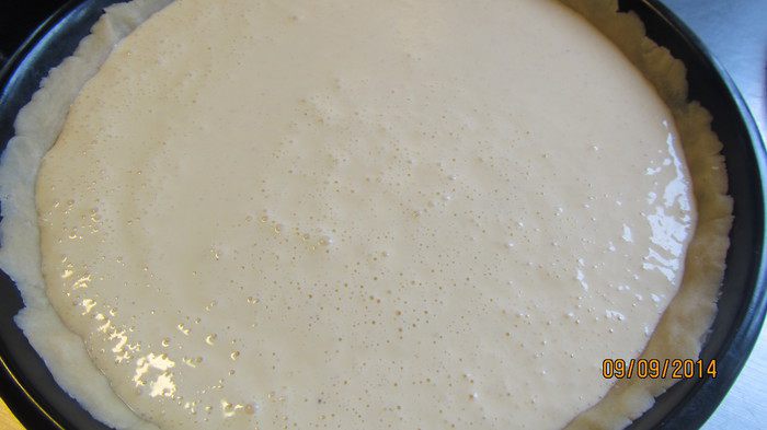 Флан со сливами и сметаной (Plum and Soured Cream Flan)