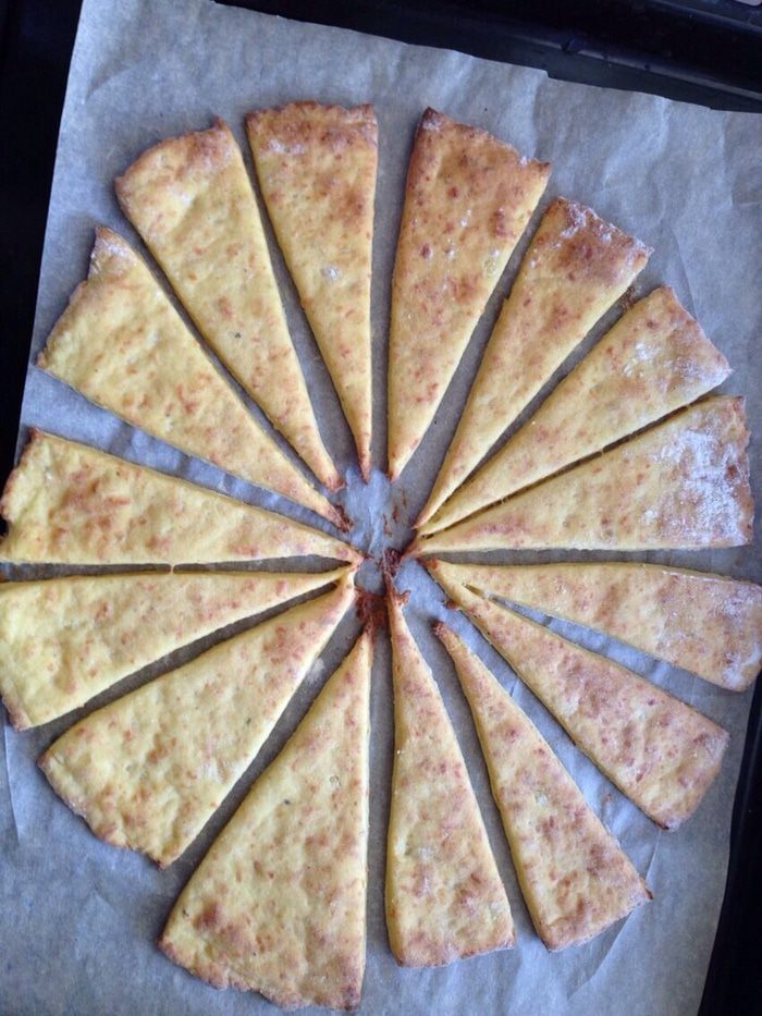 Картофельное печенье с сыром и прованскими травами