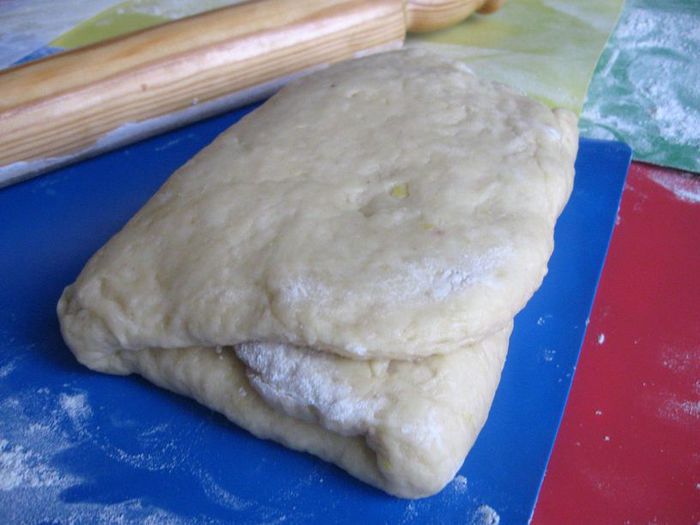 Лимонная улитка с миндалем (Chiocciola al limone con farcia alle mandorle)