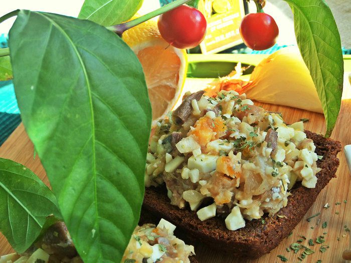 Закуска «Скумбрия с яйцом»