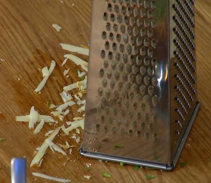 Грибы по-тоскански с красным перцем и оливками