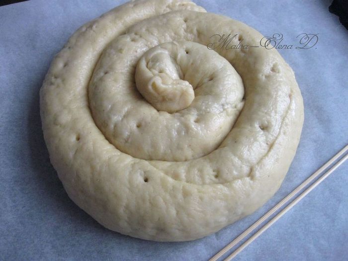 Лимонная улитка с миндалем (Chiocciola al limone con farcia alle mandorle)