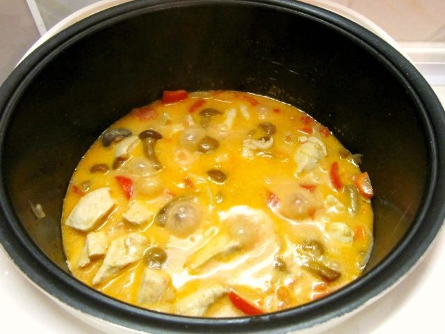 Курица с овощами по-домашнему