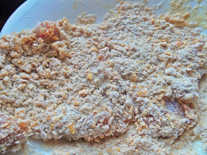 Отбивные в хрустящей корочке с рисом