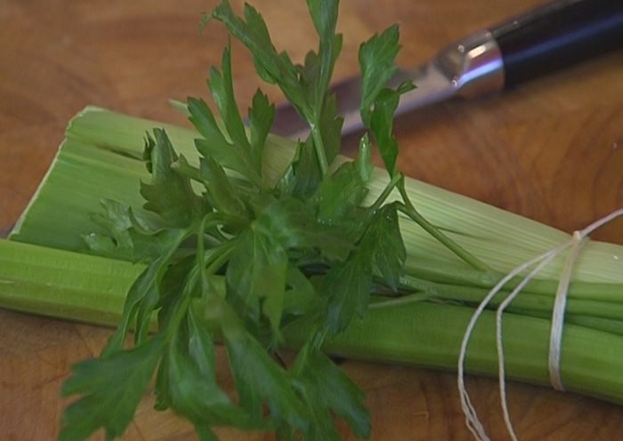 Карп, томленный в красном вине