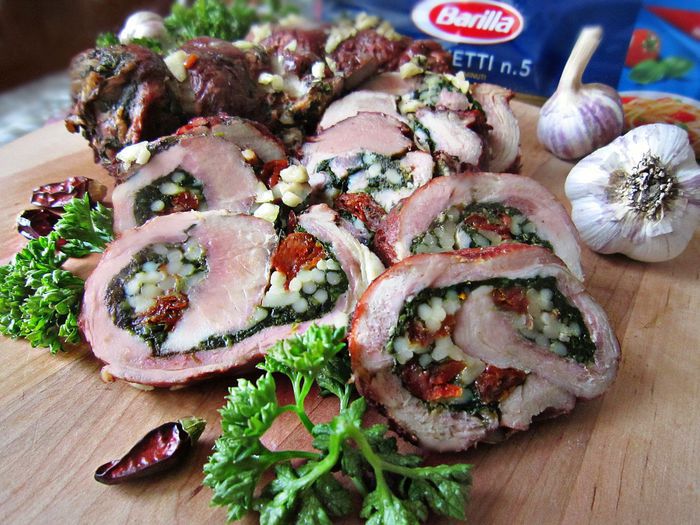 Рулет из свинины &amp;quot;Краски Италии&amp;quot;