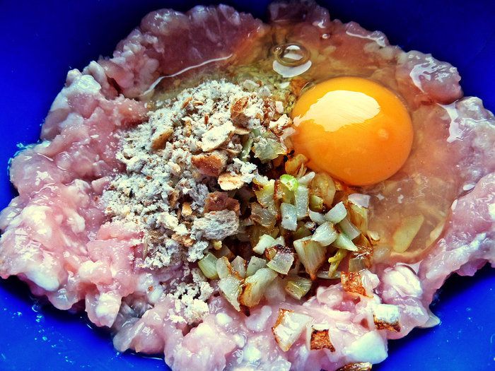 Запечённое пюре с котлетами