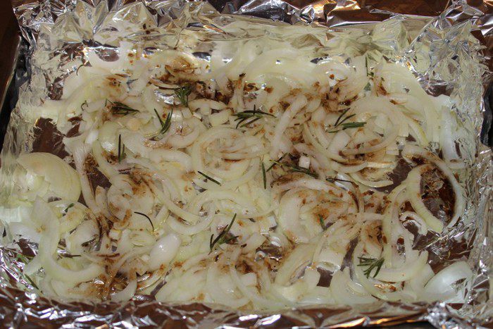 Запеченный фаршированный сибас