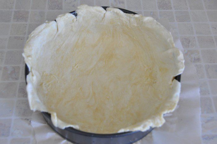 Пирог с курицей под ореховой корочкой