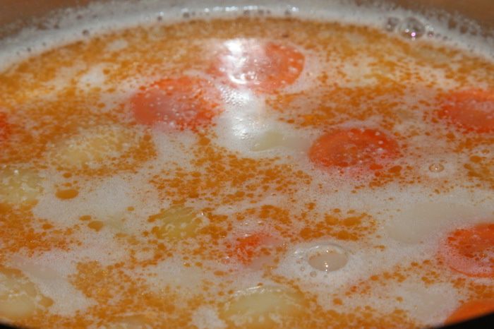 Рыбный суп с икрой мойвы