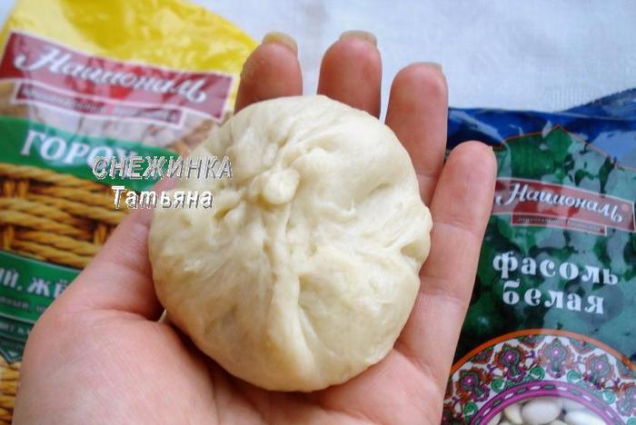 Постные пирожки с гороховой и фасолевой начинками