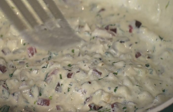Чизбургер с беконом и дижонским соусом 