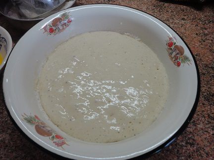 Торт с квашеной капустой, шпиком и луком 