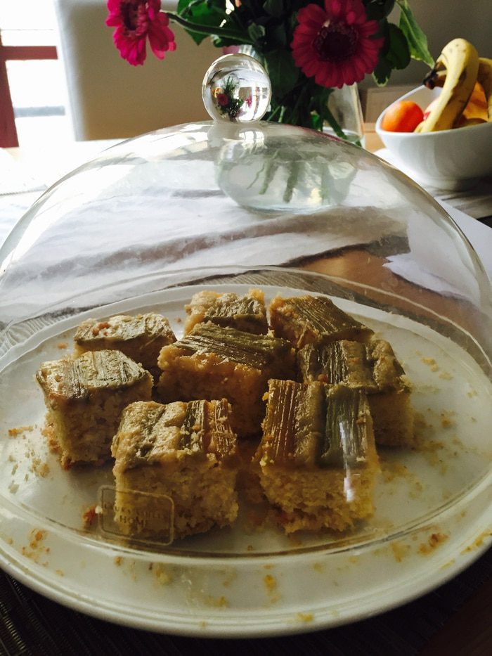 Мой пирог с ревенем или Upside down buttermilk cake with almond streusel