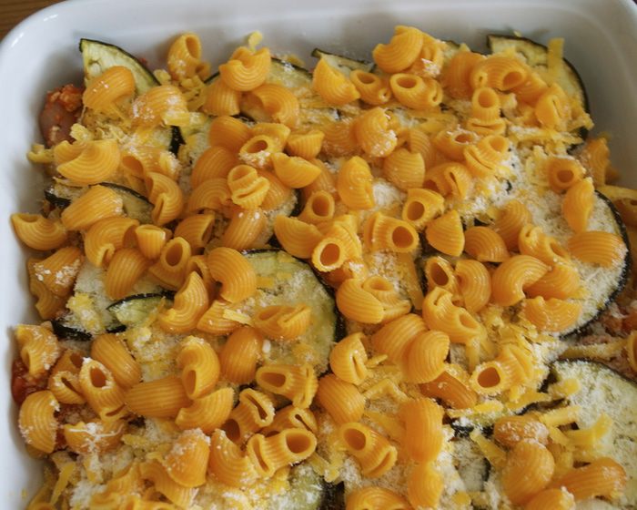 Запеканка из индейки с баклажанами