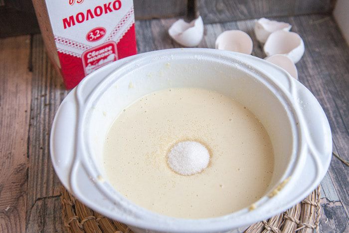 Блинный пирог с вишней и шоколадом
