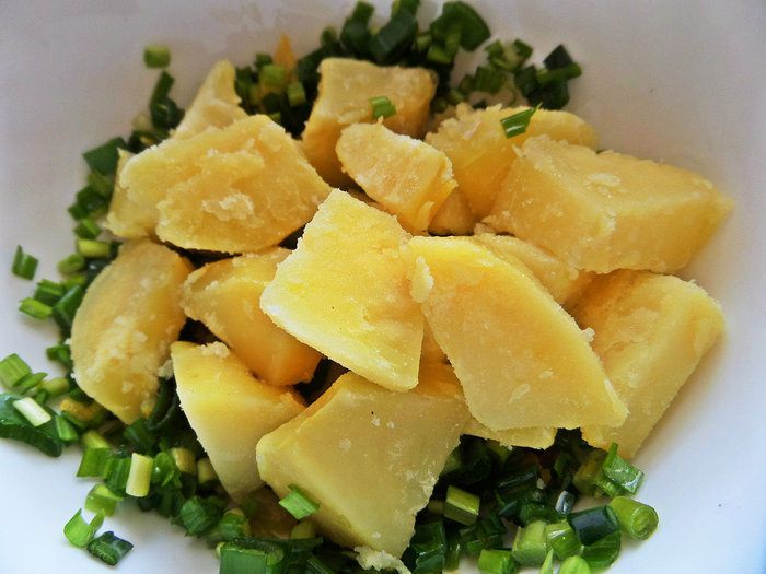 Лимонный картофель с луком