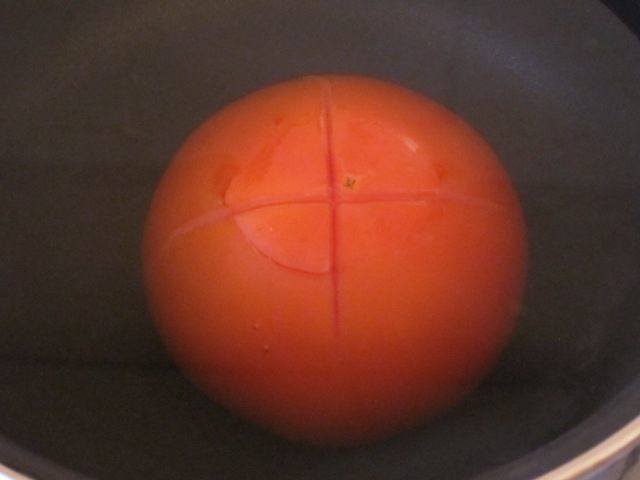 Свиные колбаски с чечевицей