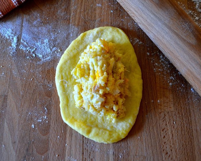 Пирожки духовые с тунцом