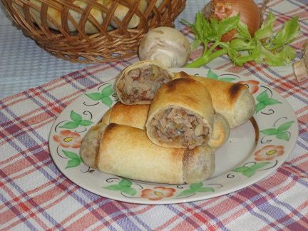 Постные пирожки с гречкой и грибами