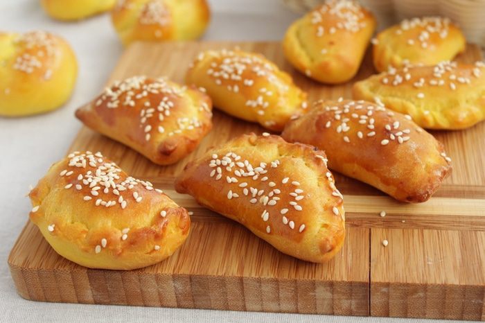 Закусочные пирожки с тыквой и чечевицей